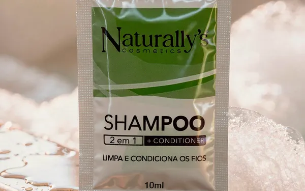 Sachê de shampoo 10 ml — kit de alto giro para motel